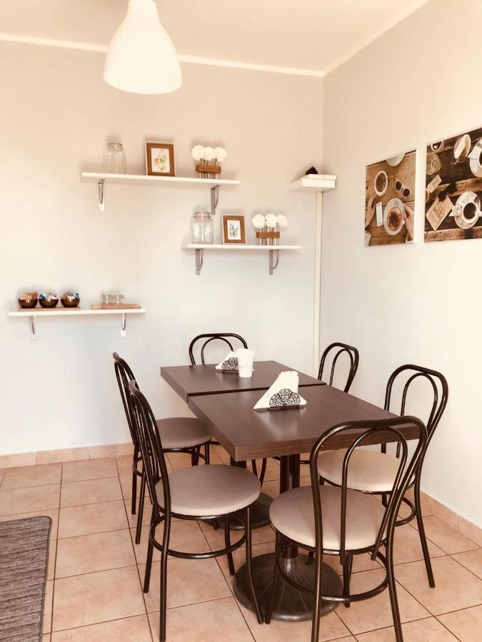 בורגומאנרו Corte 22 B&B E Appartamenti מראה חיצוני תמונה